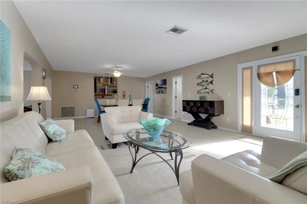 562 Goldcoast Court Marco Island, FL 34145