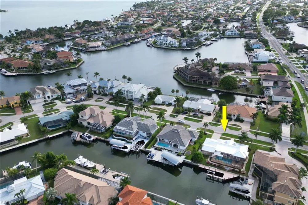 562 Goldcoast Court Marco Island, FL 34145