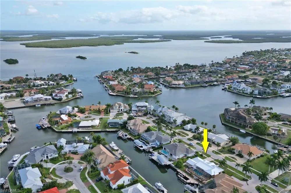 562 Goldcoast Court Marco Island, FL 34145