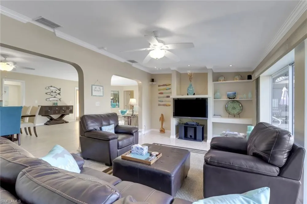 562 Goldcoast Court Marco Island, FL 34145