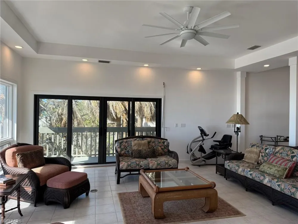 484 Gulf Bend Drive Captiva, FL 33924