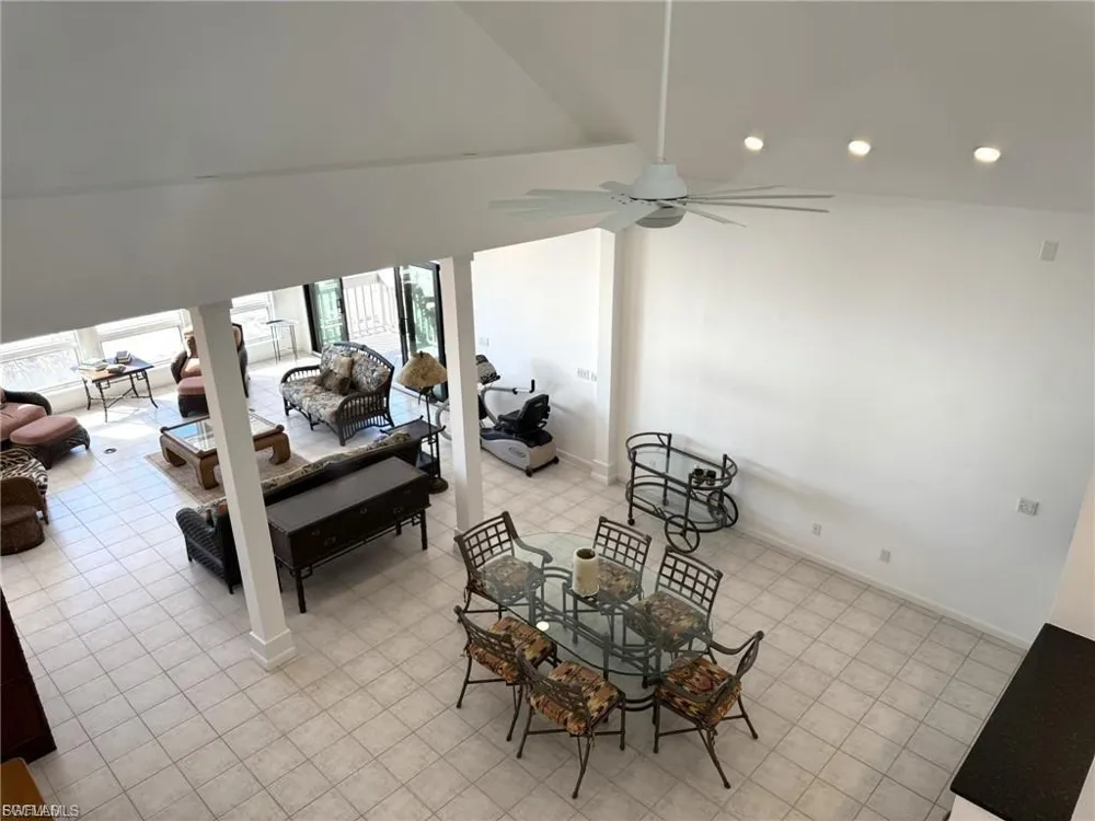 484 Gulf Bend Drive Captiva, FL 33924
