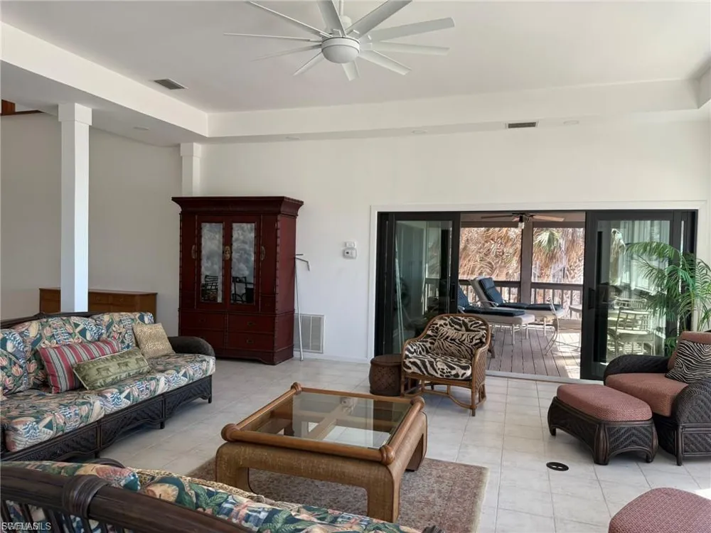 484 Gulf Bend Drive Captiva, FL 33924