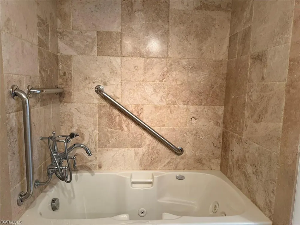 484 Gulf Bend Drive Captiva, FL 33924
