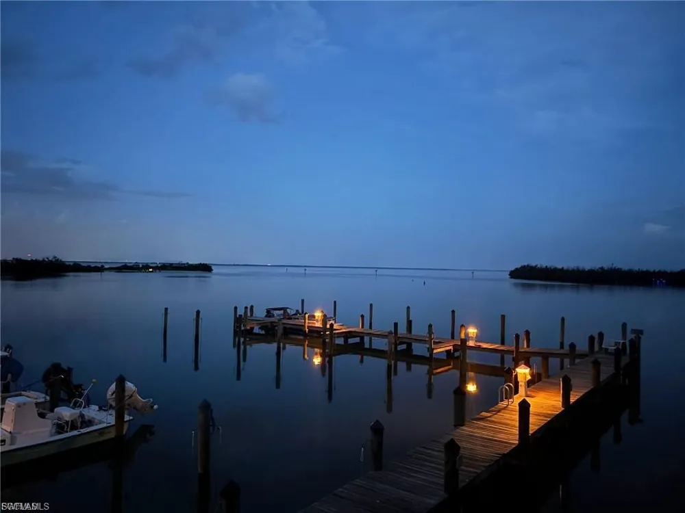 484 Gulf Bend Drive Captiva, FL 33924