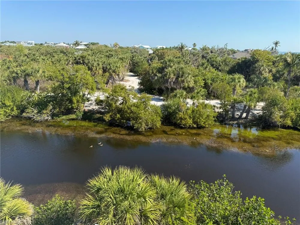 484 Gulf Bend Drive Captiva, FL 33924
