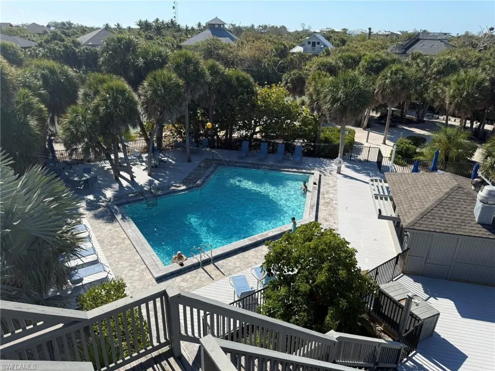 484 Gulf Bend Drive Captiva, FL 33924