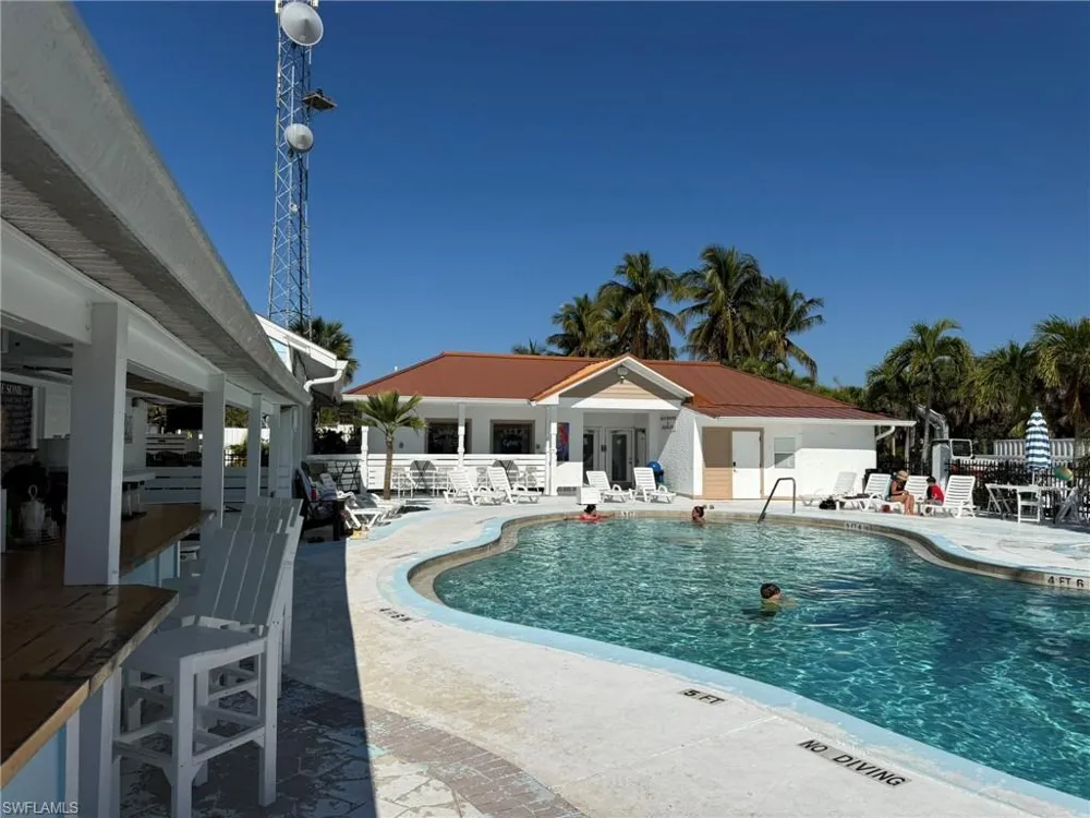 484 Gulf Bend Drive Captiva, FL 33924