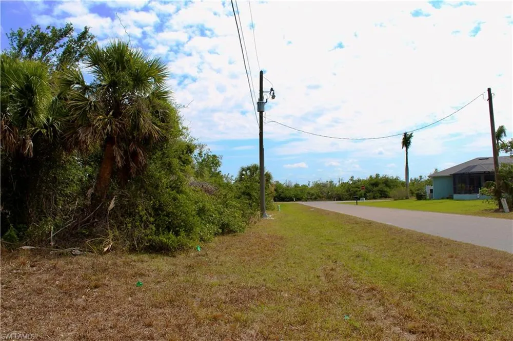 118 Cable Drive Rotonda West, FL 33947