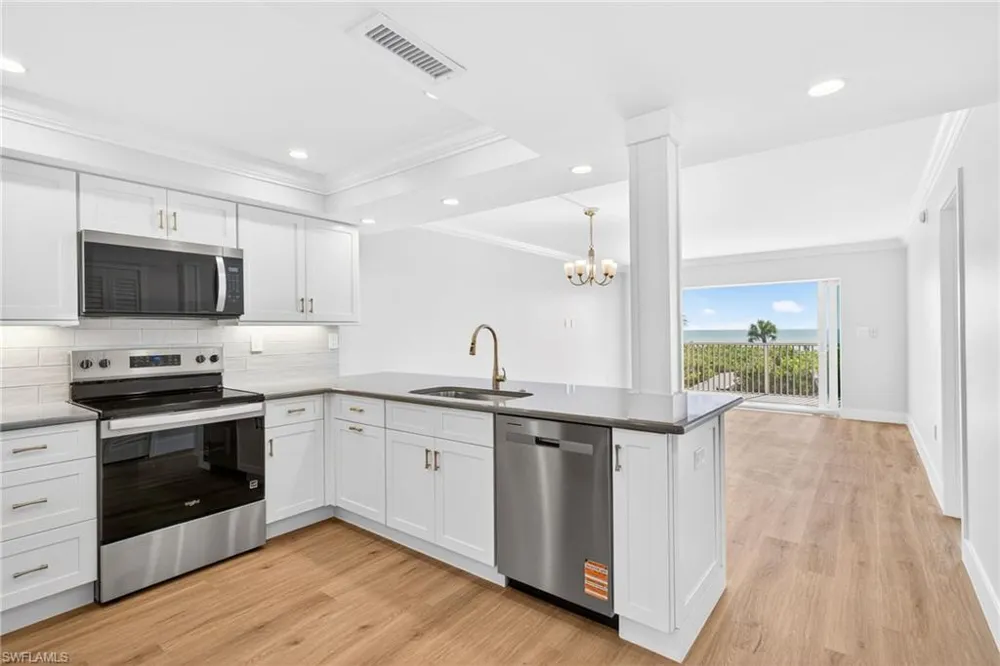 2311 W Gulf Drive #13 Sanibel, FL 33957