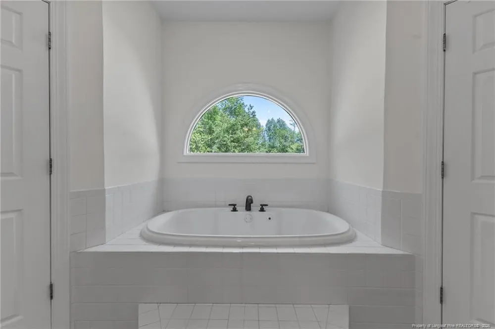 1096 Dean Road St. Pauls, NC 28384