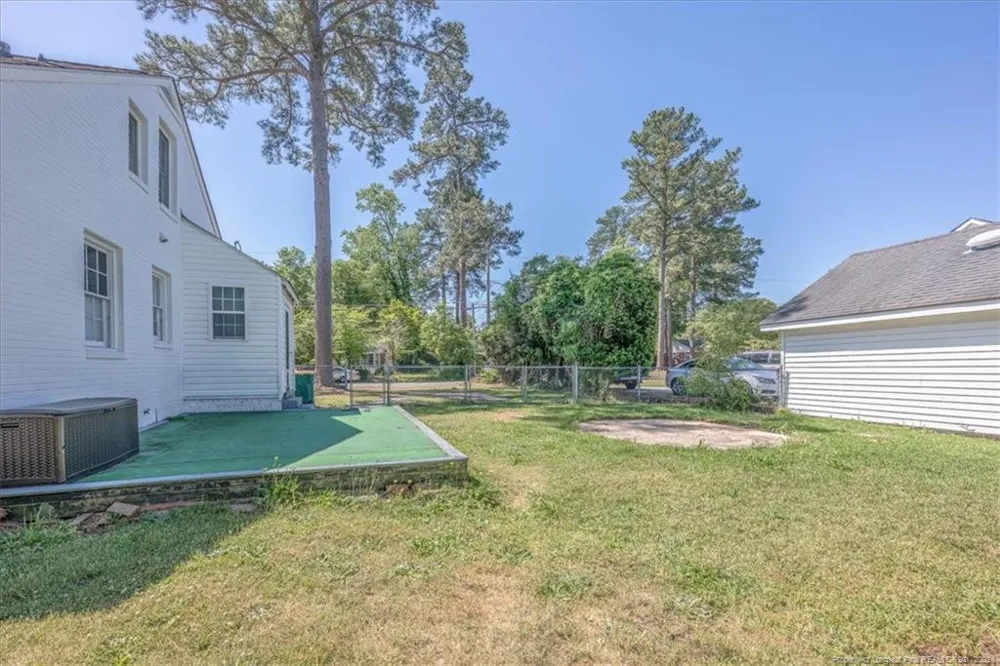 2201 N McMillan Ave Lumberton, NC 28358