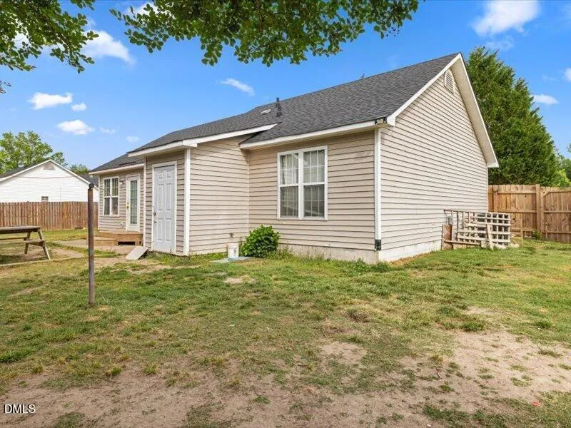 113 Shadow Bend Lane Selma, NC 27576