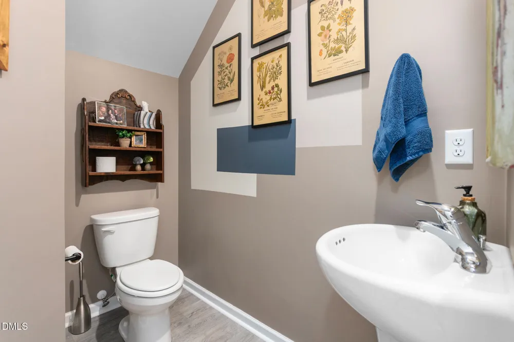 1695 Collie Drive Haw River, NC 27258
