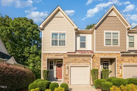 81 Hill Shore Lane