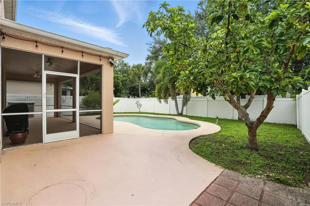 10043 Winding River Road Punta Gorda, FL 33950