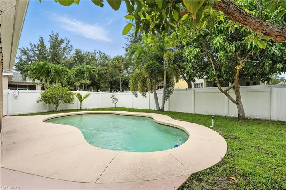 10043 Winding River Road Punta Gorda, FL 33950