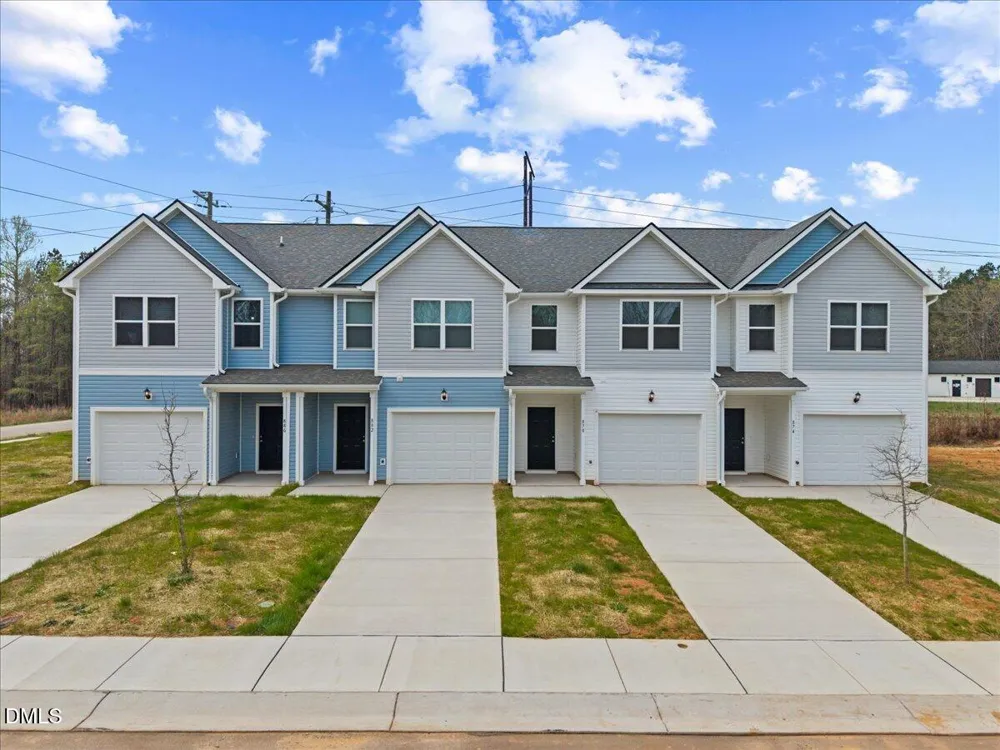 878 John Street Clayton, NC 27520