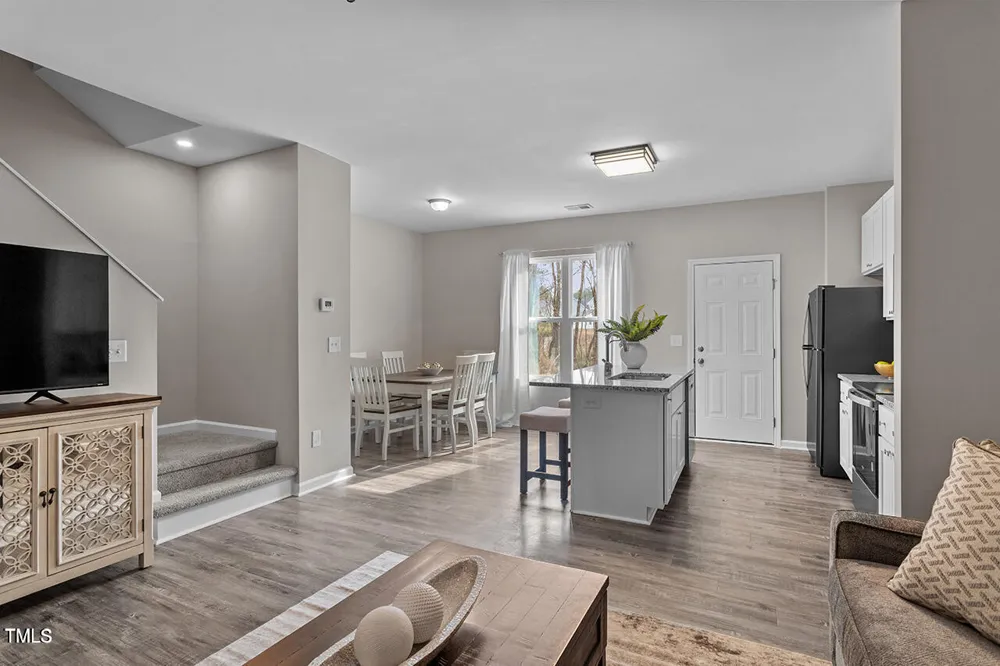 878 John Street Clayton, NC 27520