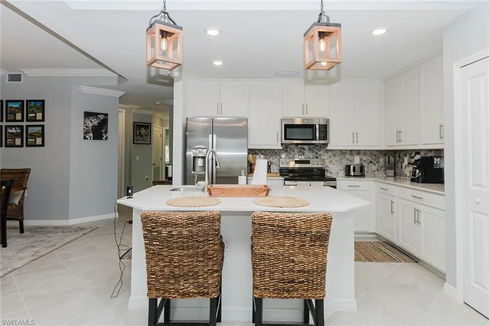 15375 GREEN ACRES AVENUE #2211 Punta Gorda, FL 33982