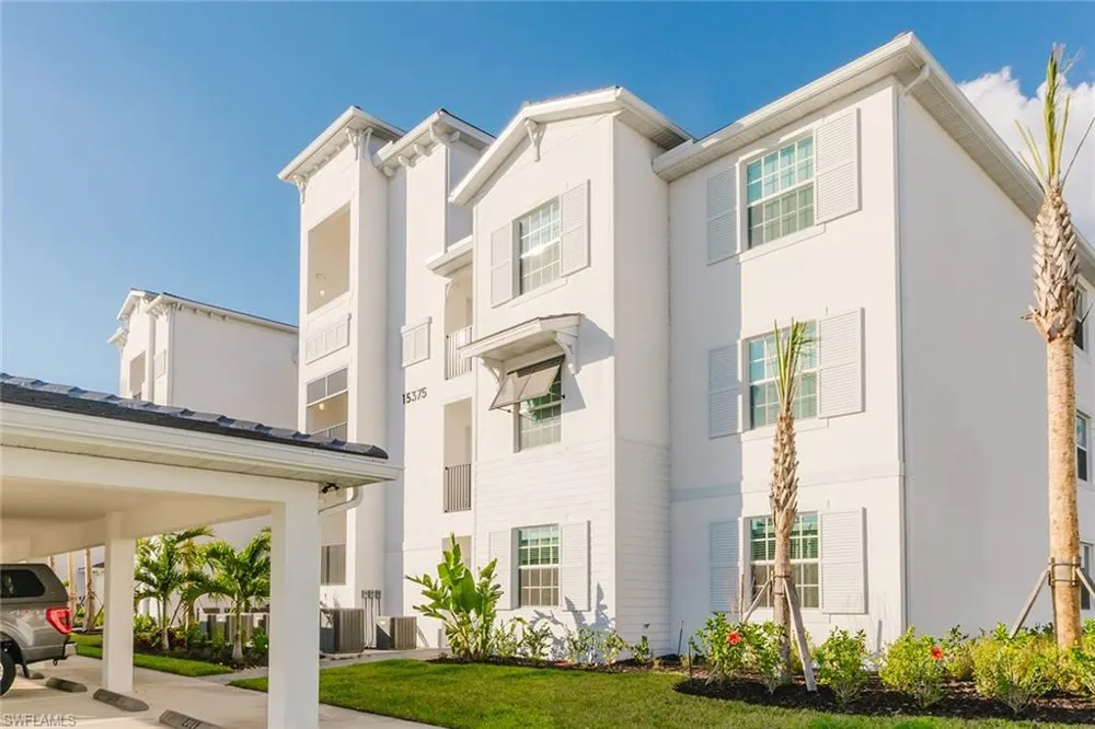 15375 GREEN ACRES AVENUE #2211 Punta Gorda, FL 33982