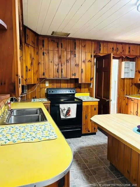 504 W 30th Street Lumberton, NC 28358