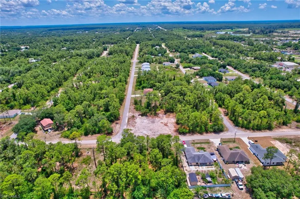 2123 Jefferson Avenue Alva, FL 33920