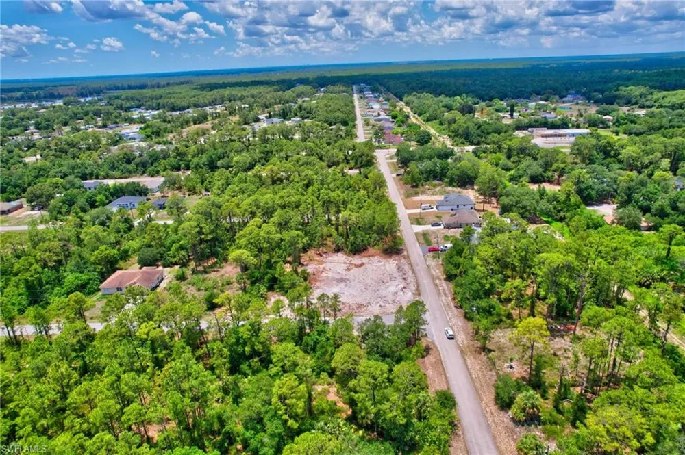 2123 Jefferson Avenue Alva, FL 33920