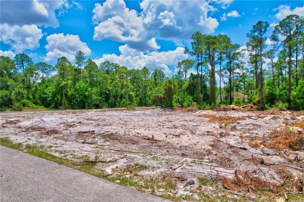 2123 Jefferson Avenue Alva, FL 33920