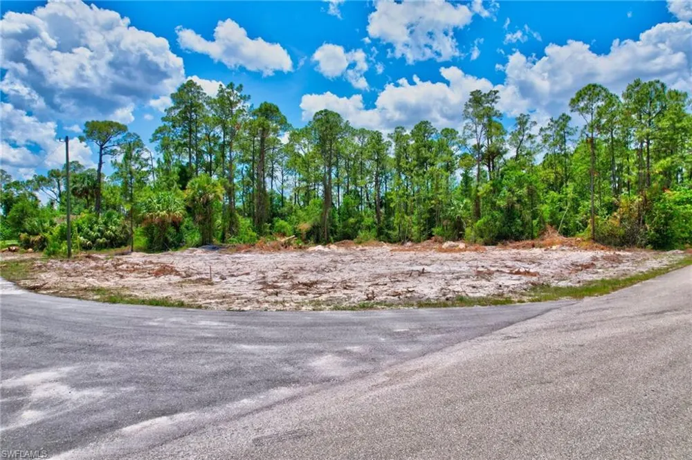 2123 Jefferson Avenue Alva, FL 33920