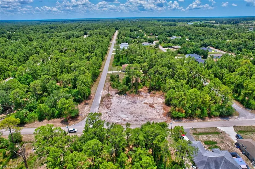 2123 Jefferson Avenue Alva, FL 33920
