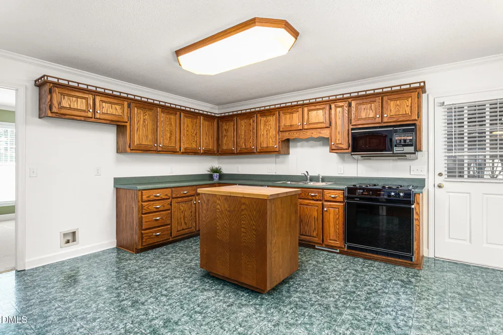 306 Travis Lane Gibsonville, NC 27249
