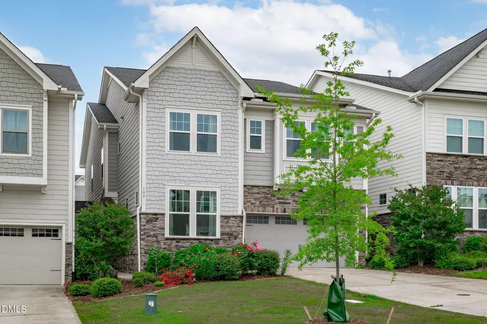 108 Tree Hill Lane Holly Springs, NC 27540