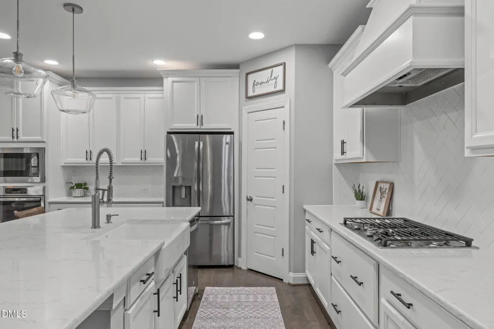 108 Tree Hill Lane Holly Springs, NC 27540