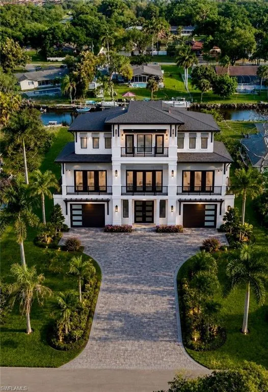 62 Wolcott Drive North Fort Myers, FL 33903