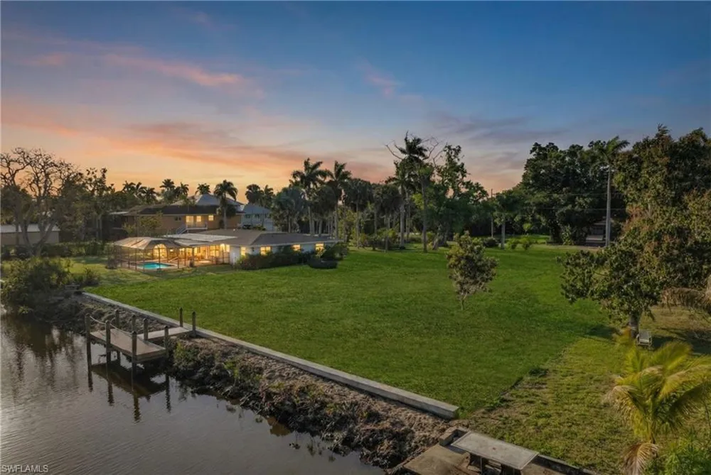 62 Wolcott Drive North Fort Myers, FL 33903