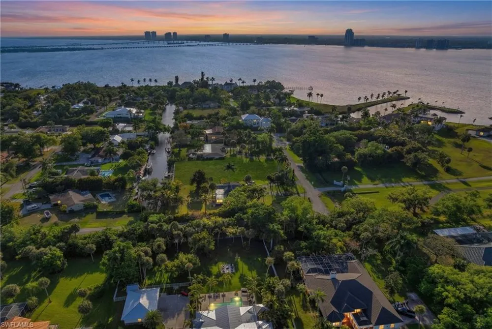 62 Wolcott Drive North Fort Myers, FL 33903