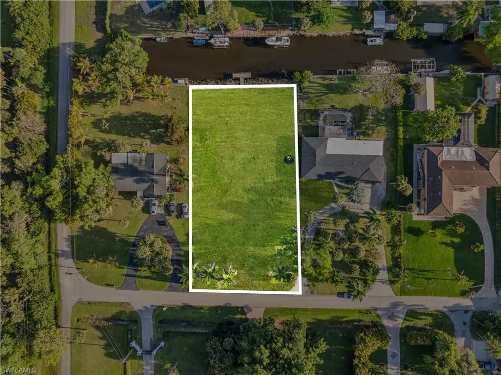 62 Wolcott Drive North Fort Myers, FL 33903