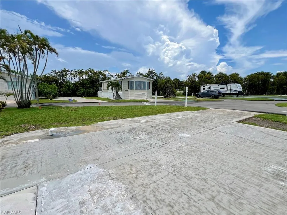 19681 Summerlin 377 Road Fort Myers, FL 33908