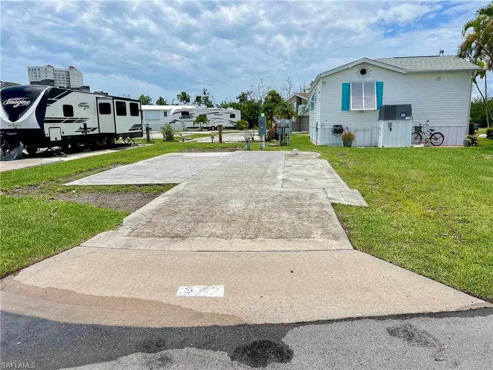 19681 Summerlin 377 Road Fort Myers, FL 33908