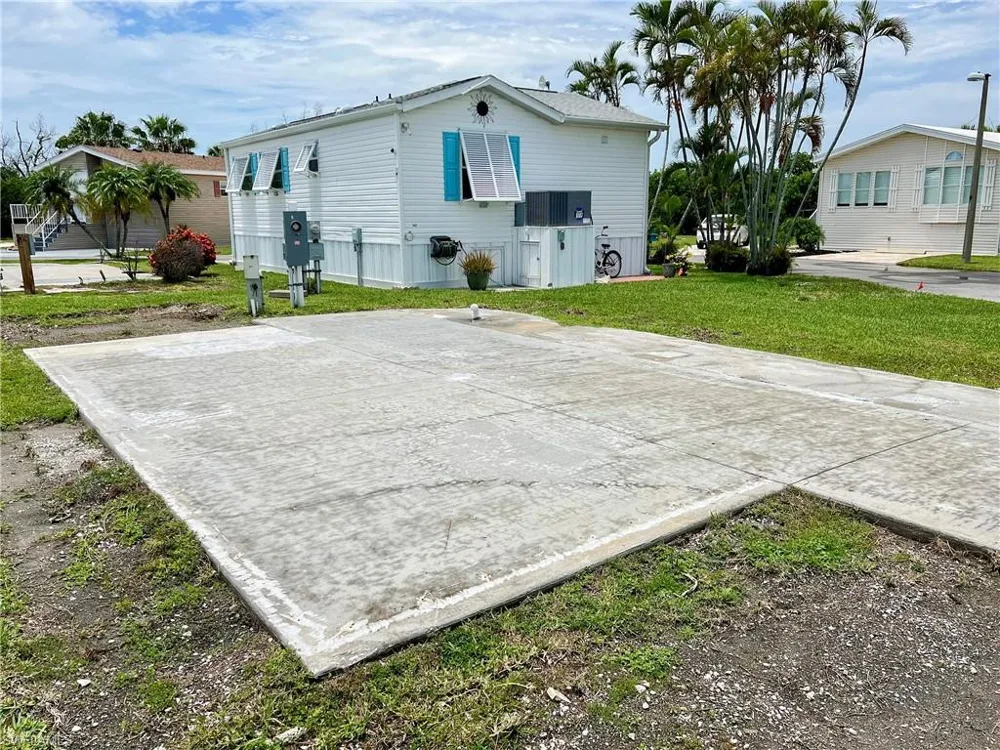 19681 Summerlin 377 Road Fort Myers, FL 33908
