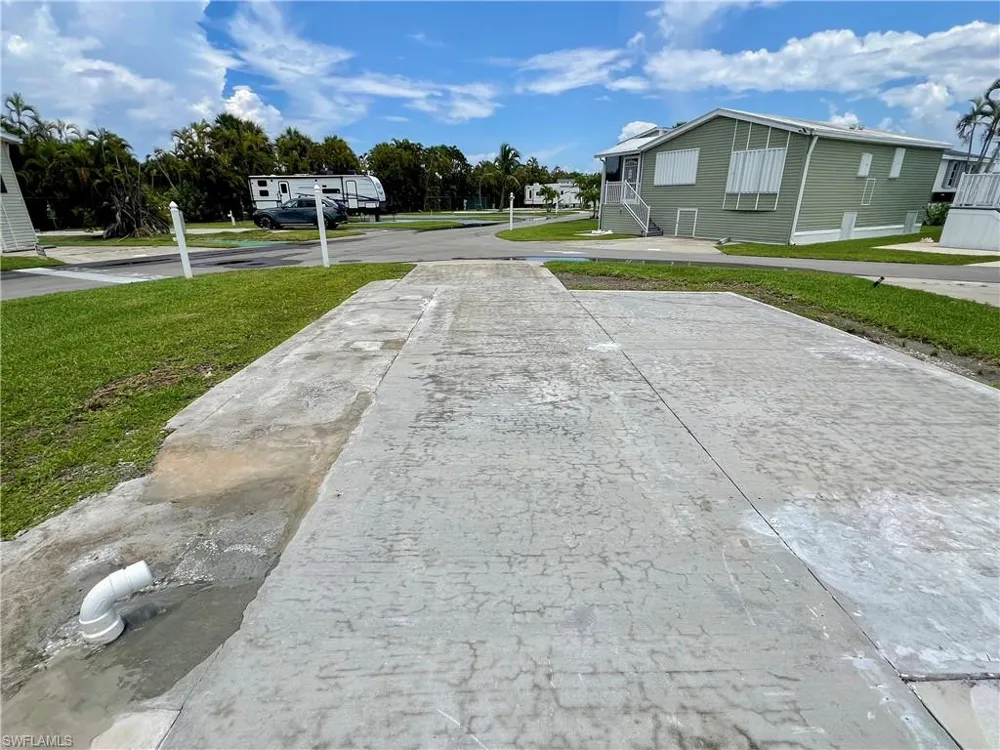 19681 Summerlin 377 Road Fort Myers, FL 33908