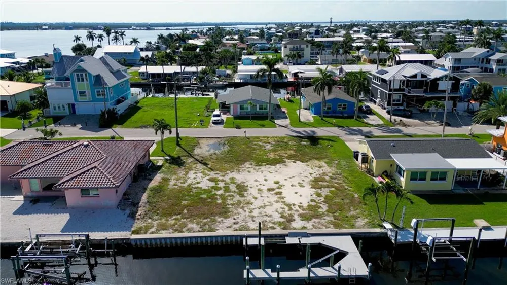 2864 TRIGGERFISH STREET Matlacha, FL 33993