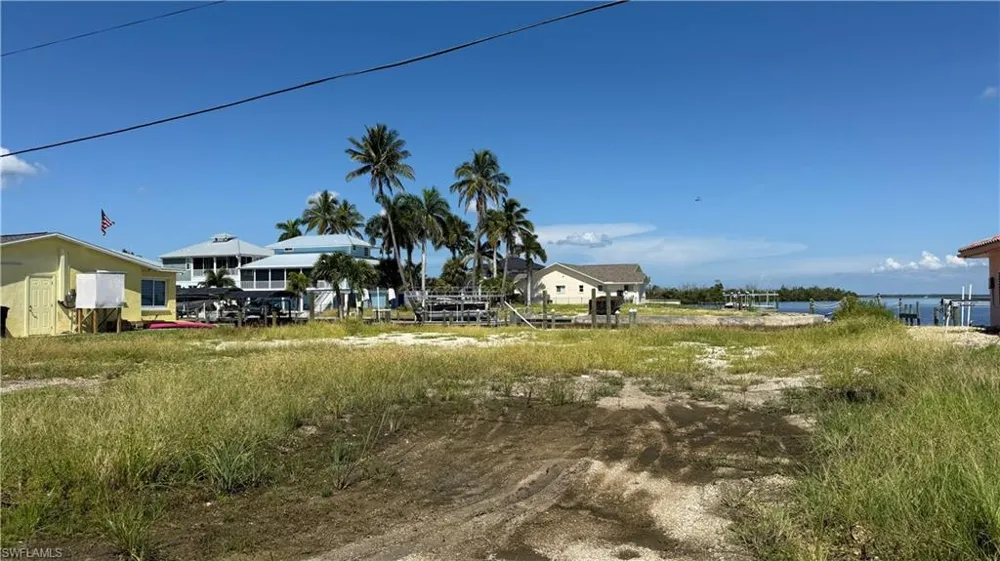 2864 TRIGGERFISH STREET Matlacha, FL 33993