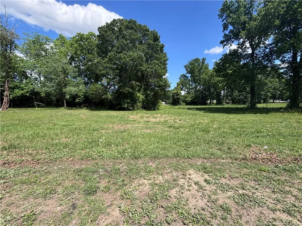 305 S Seneca Street Lumberton, NC 28358