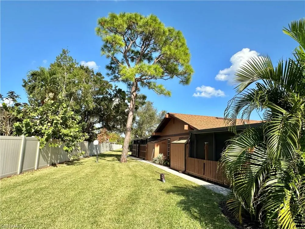 15427 Crystal Lake Drive North Fort Myers, FL 33917