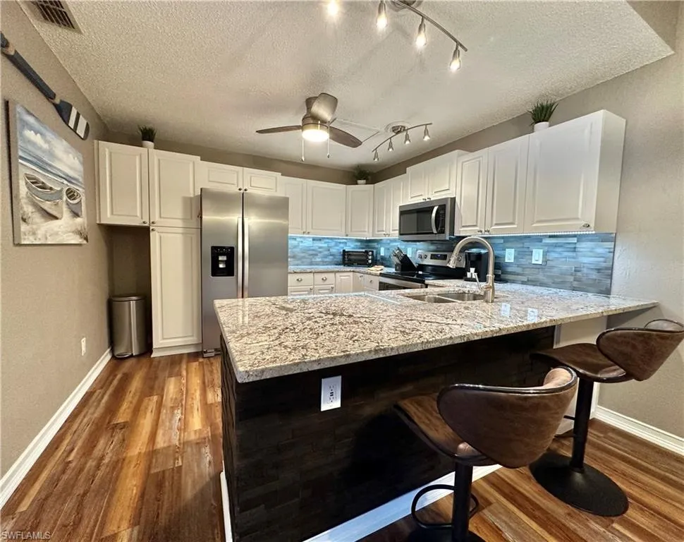 15427 Crystal Lake Drive North Fort Myers, FL 33917