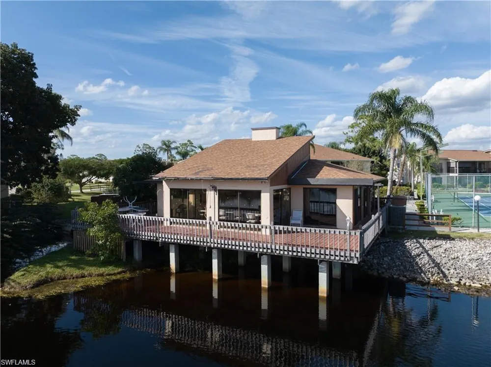 15427 Crystal Lake Drive North Fort Myers, FL 33917