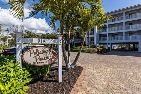 919 Huron Court #101