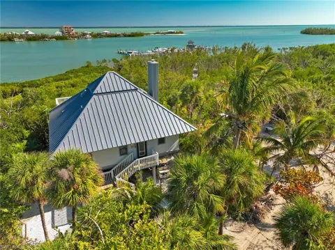 4490 Harbor Bend Drive